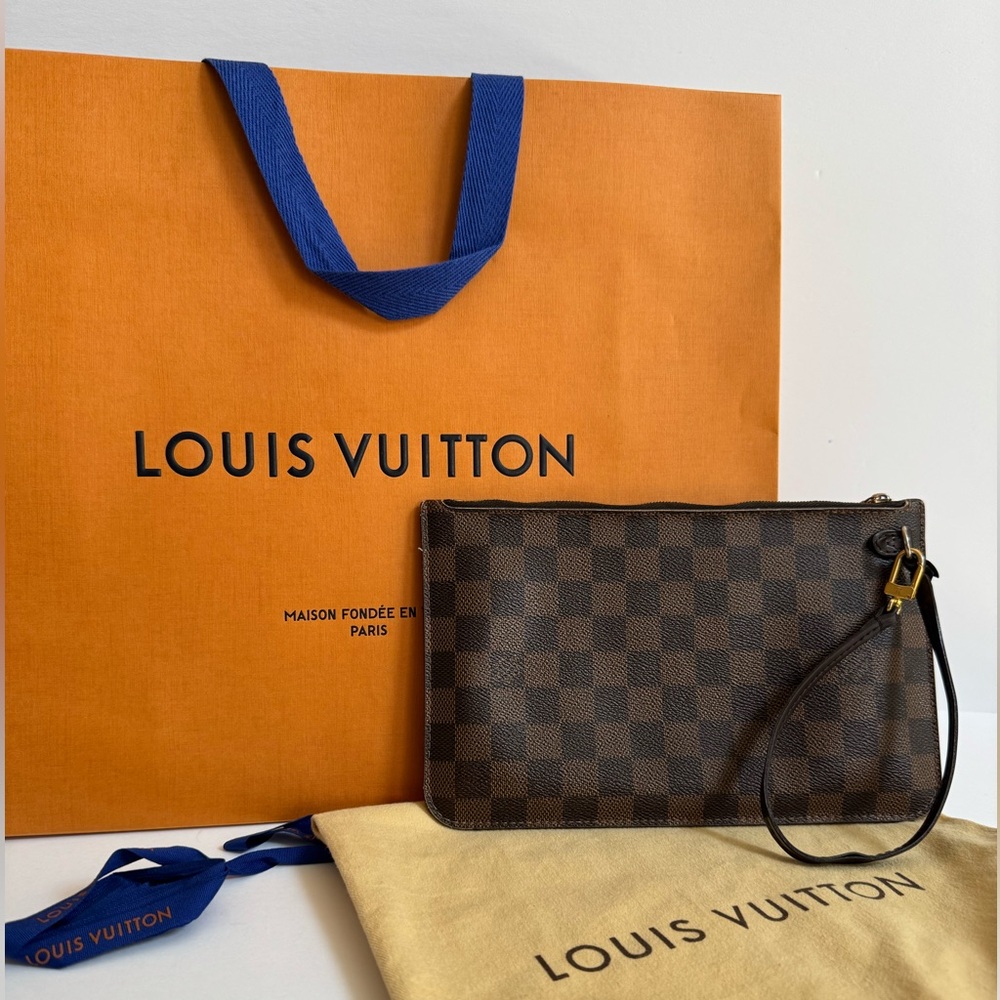 Louis Vuitton Damier Ebene Wristlet